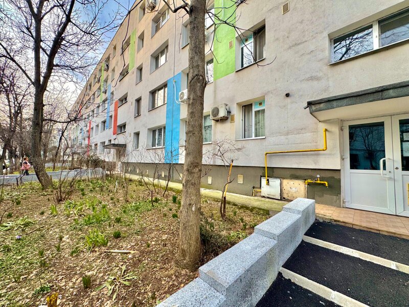 Brancoveanu, Gradistea, garsoniera decomandata 33 mp, bloc reabilitat,