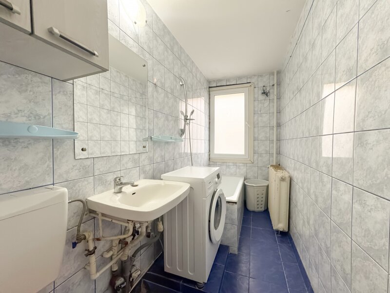 Brancoveanu, Gradistea, garsoniera decomandata 33 mp, bloc reabilitat,